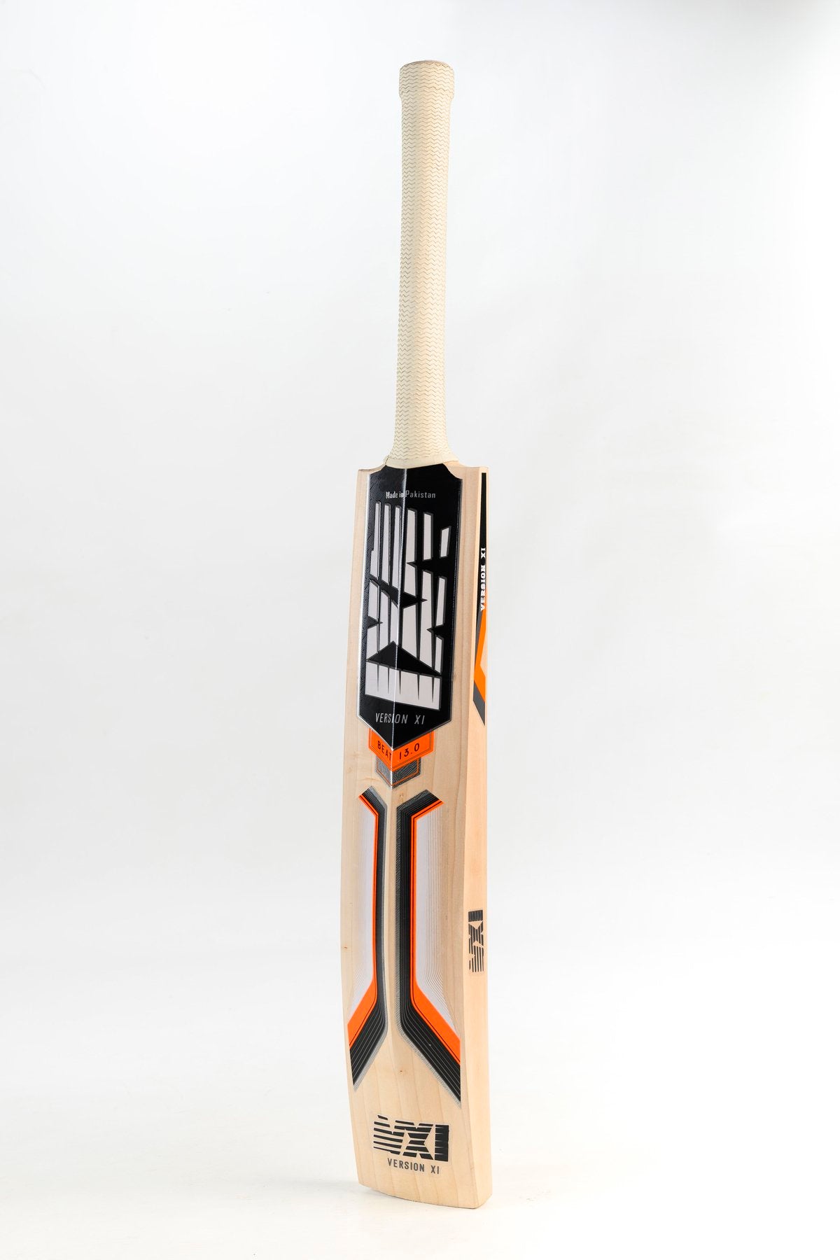 Beat 13.0 – English Willow Cricket Bat - image 4